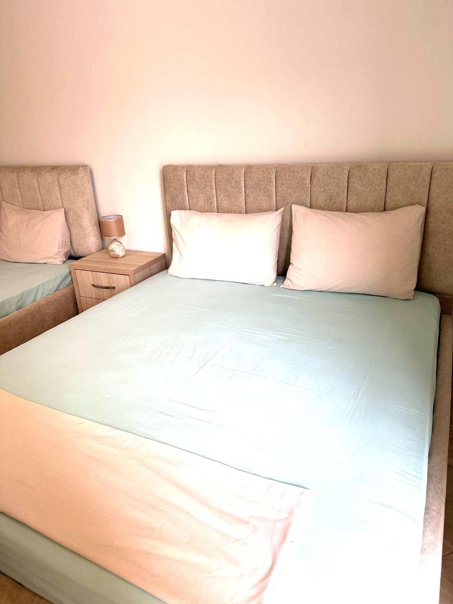 Rooms With View Himare Room photo