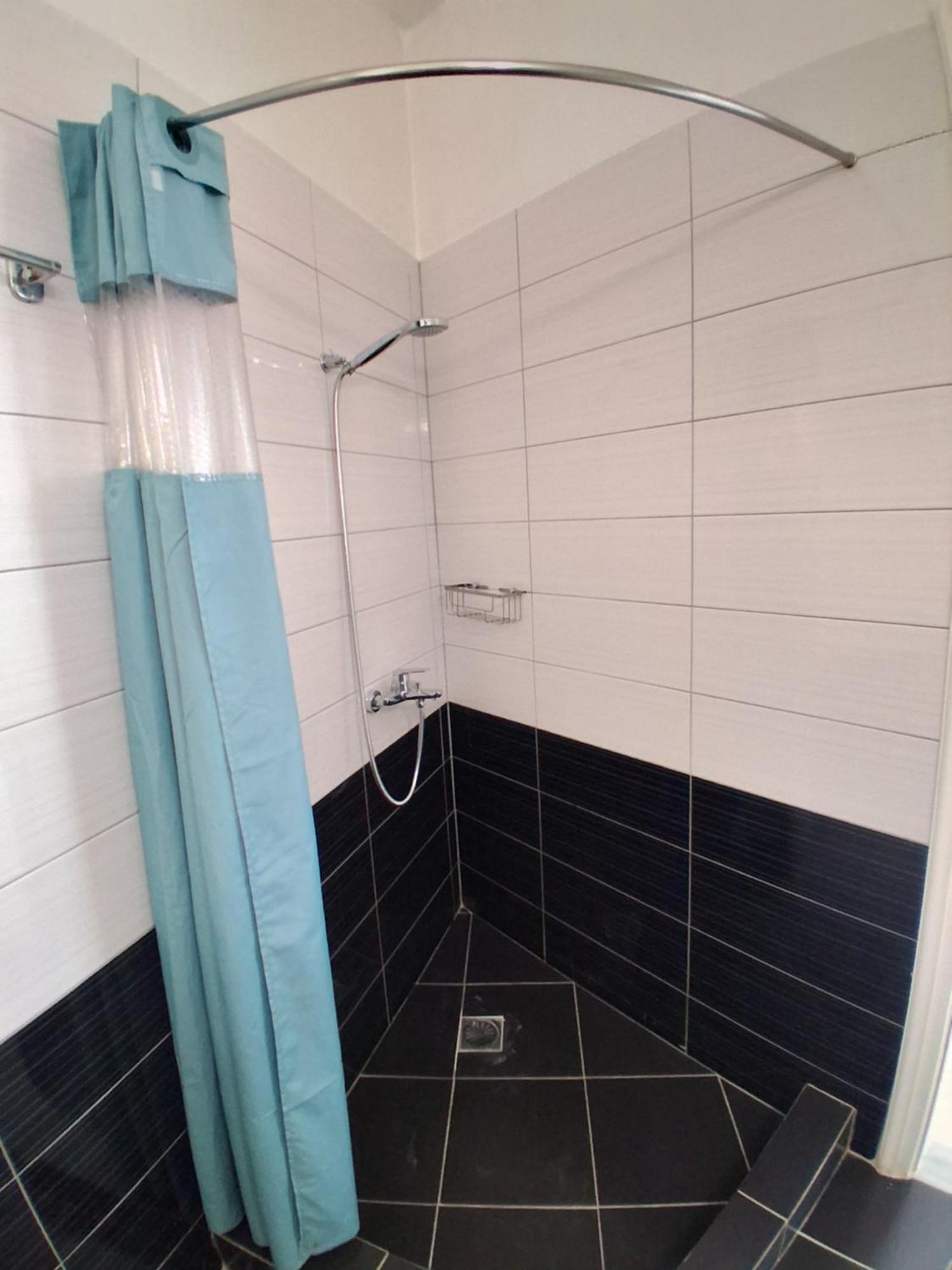 Rooms With View Himare Room photo